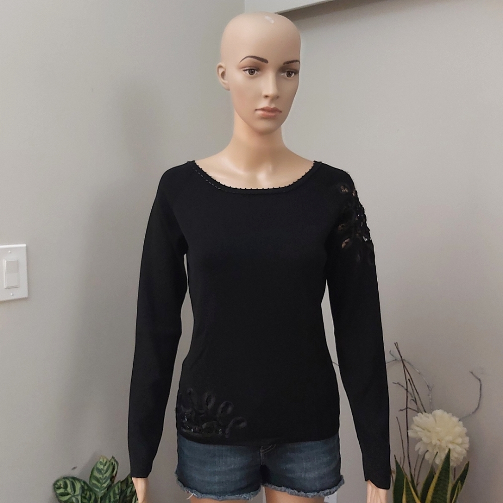 Michelle Nicole sweater top women's black beaded embroidered scoop neck
